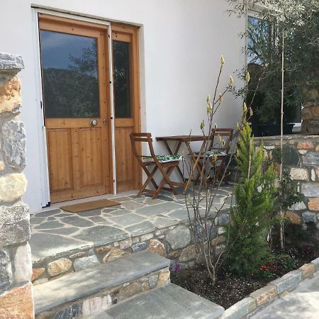 Joges Apartment Krinidhes Exterior photo